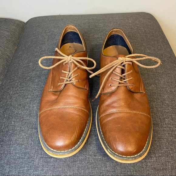 Men's J. Ferrar "Jake" Brown Oxford, Denim Accent, Sz. 9 - Picture 2 of 7